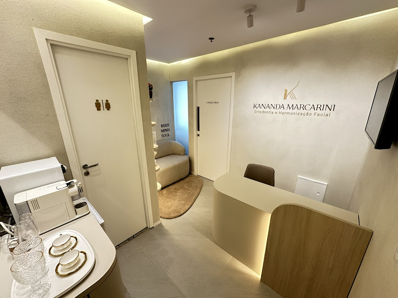 Foto 3 de Dra. Kananda Marcarini - Harmonização Facial em Vitória