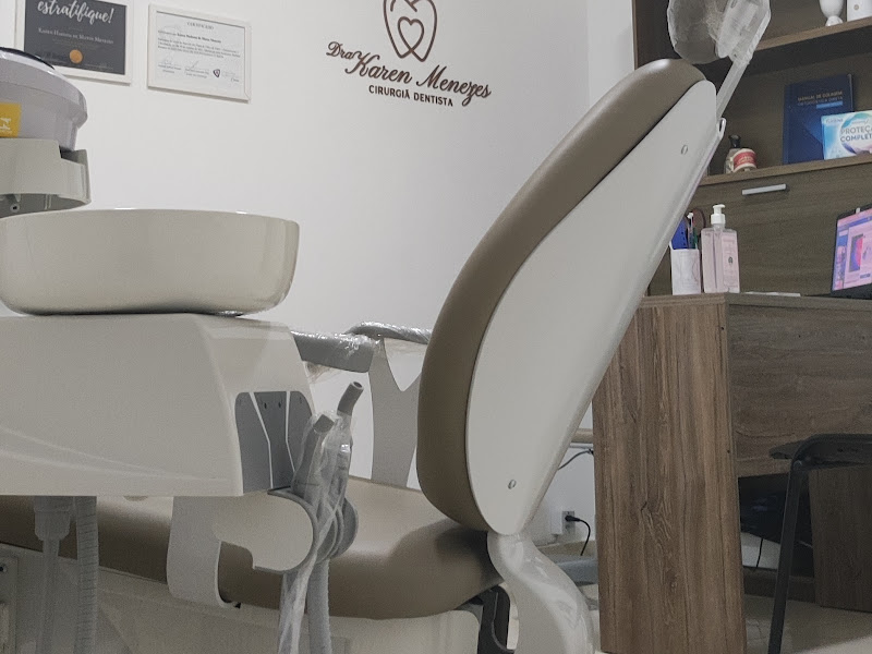 Foto de Dra Karen Menezes