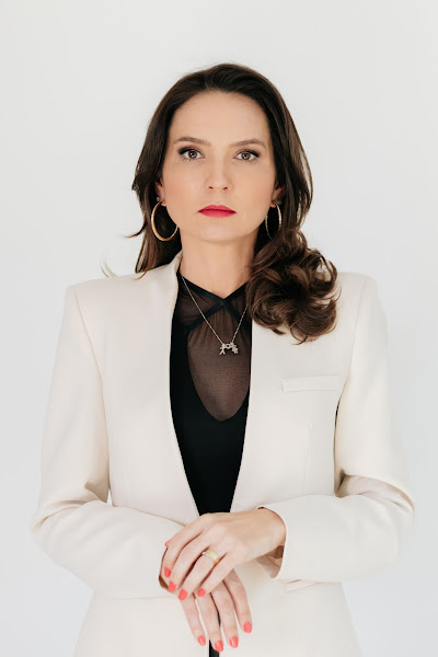 Foto 2 de Dra Karime Schumacher - Ortodontista e Harmonização Orofacial