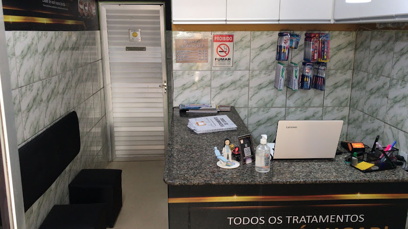 Foto 2 de Dra. Karina - Consultório odontológico
