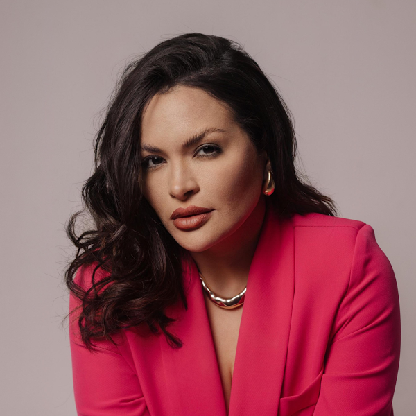 Foto 2 de Dra. Karla Lima - Harmonização Orofacial e Ortodontia