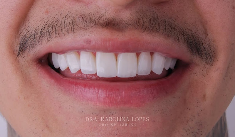 Foto 2 de Dra Karolina Lopes