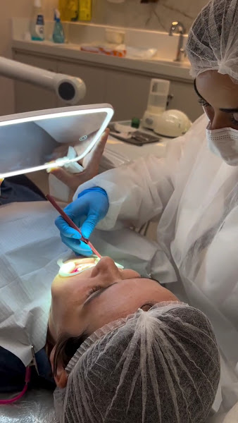 Foto 3 de Dra. Karyna Menezes - Dentista em João Pessoa