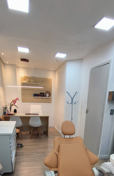 Foto 2 de Dra. Katherine Arce - Implante dentário, Ortodontia e Harmonização Facial