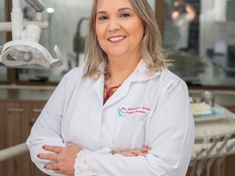 Foto de Dra Katherine C Branco - Dentista | Implante Dentário
