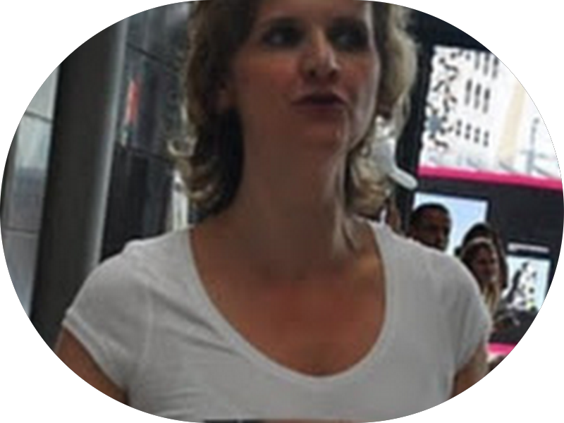 Foto 2 de Dra. Kátia Savelli Gomes (Odontologia)