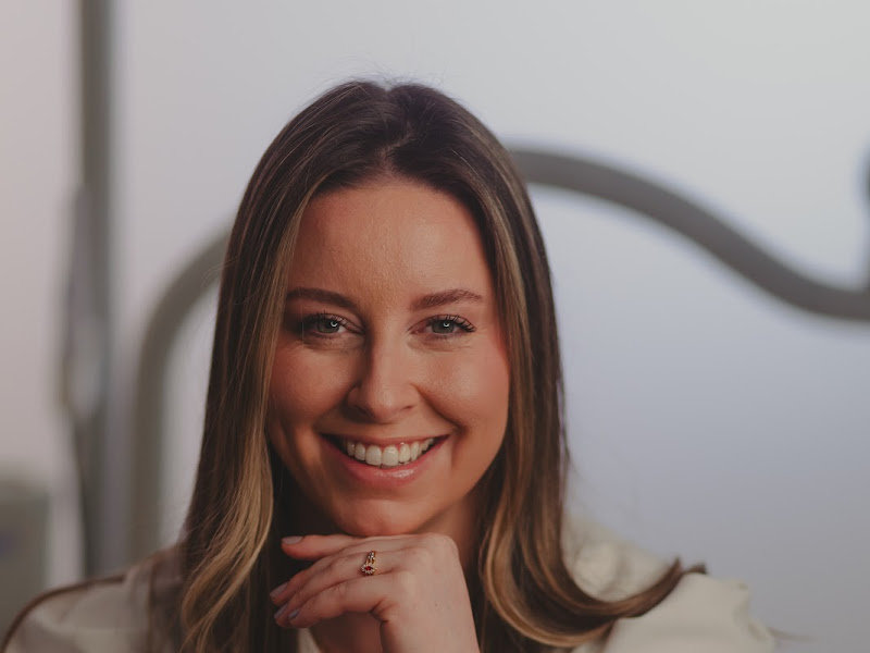 Foto 3 de Dra. Kátia Savelli Gomes (Odontologia)