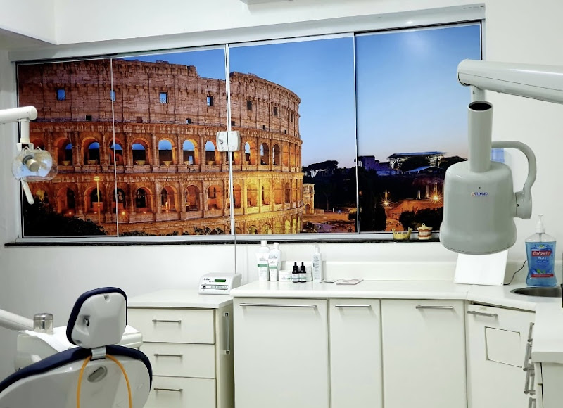 Foto 2 de Dra. Katia Teixeira Barros - Dentista