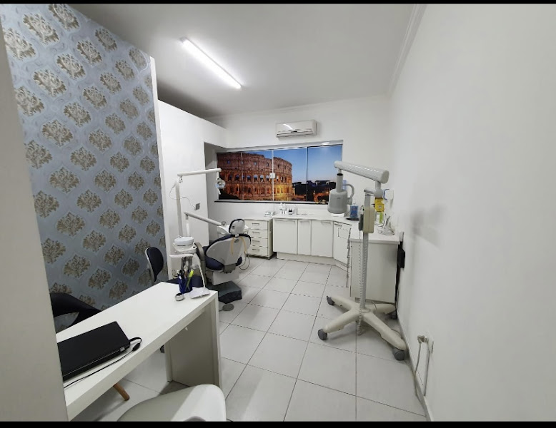 Foto 3 de Dra. Katia Teixeira Barros - Dentista