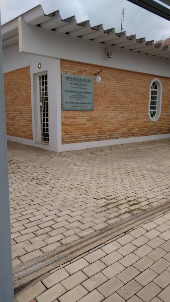 Foto 3 de Dra. Katia Zacharias | Dentista em Indaiatuba: Ortodontia | Clínica Geral | Restaurações | Faceta | Clareamento