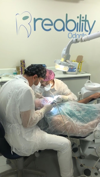 Foto 3 de Dra. Kelli M. Braga & Dr. Lucas Maestrello (REABILITY ODONTO)