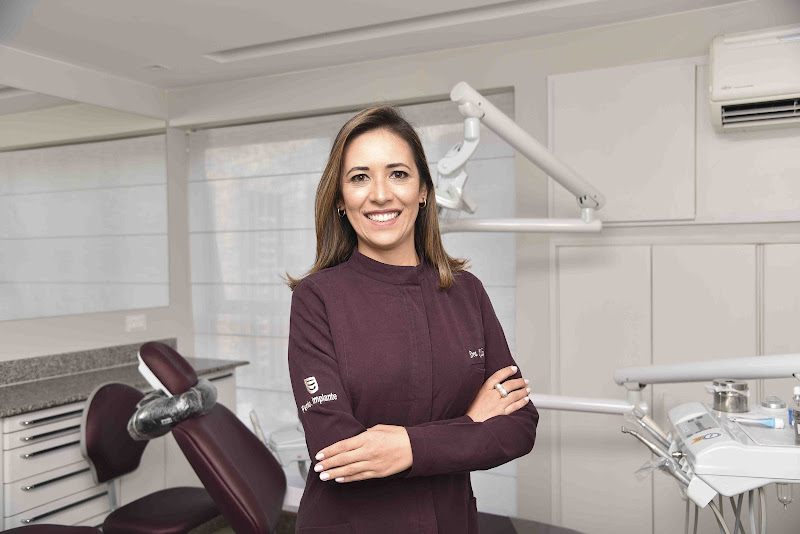 Foto 3 de Dra. Kelly Machado