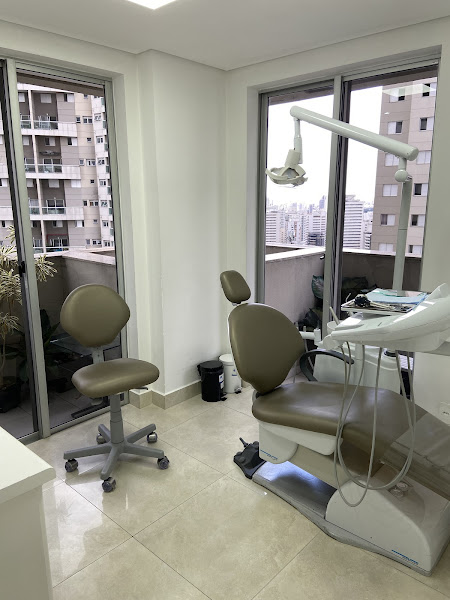 Foto 2 de Dra. Kemilly Nabbout - Ortodontista