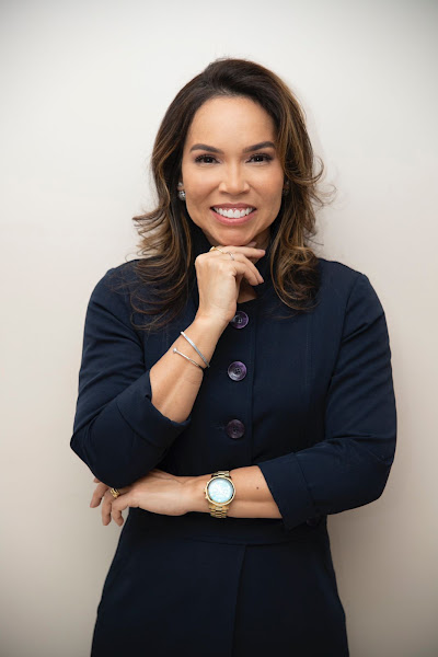 Foto 2 de Dra. Kenia Cecilia - Dentista Recife - Invisalign Doctor