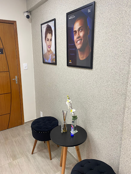 Foto 2 de Dra. Kênia Sampaio - Ortodontia - Dentista - Governador Valadares