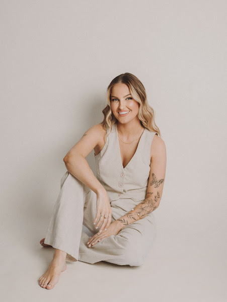 Foto 2 de Dra. Laiane Breunig - Harmonização Facial