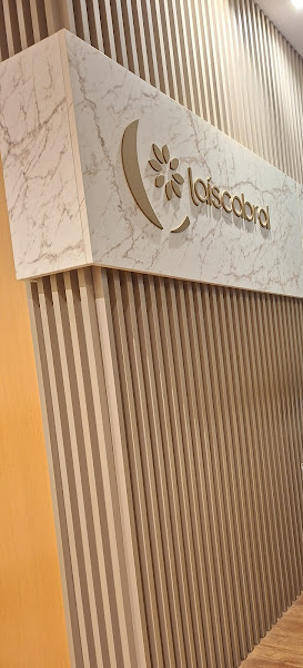 Foto 3 de Dra. Lais Cabral | Clareamento e Lentes de Contato Dental em Maceió