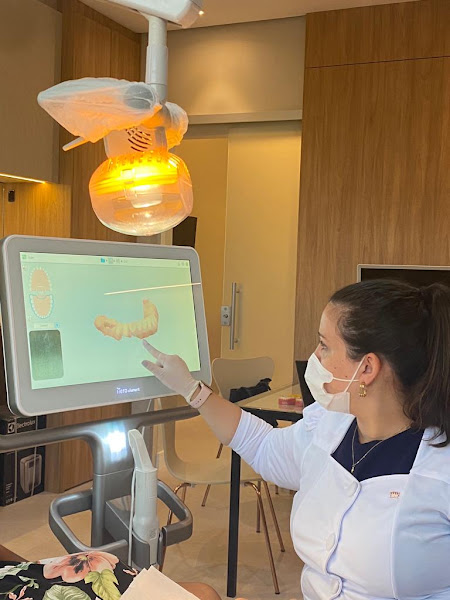 Foto 3 de Dra. Laís Medeiros – Dentista Infantil & Ortodontia