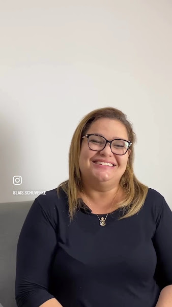 Foto 3 de Dra. Lais Schuvenke- Aparelho invisível em Araraquara