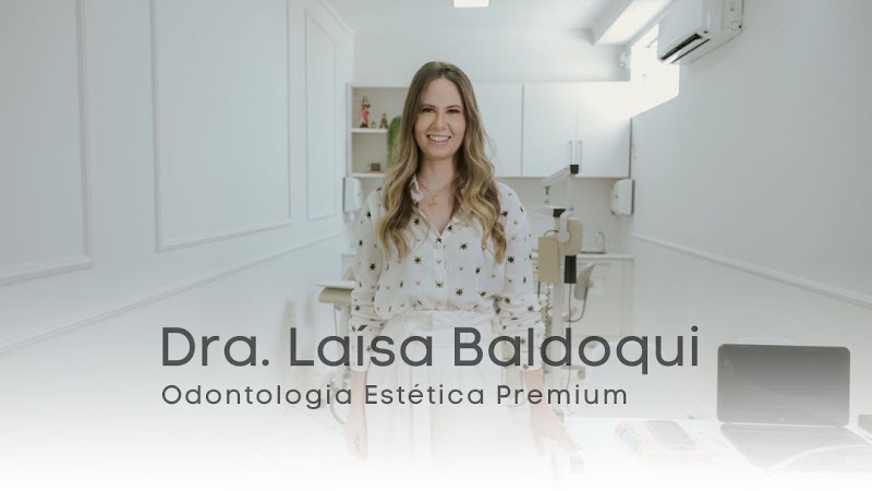 Foto 2 de Dra. Laísa Baldoqui | Facetas em Resina