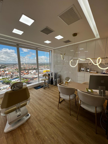 Foto 2 de DRA LAISY VELAR | HARMONIZAÇÃO FACIAL