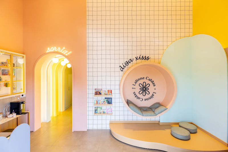 Foto 3 de Dra. Lalinne Caldas Dentista de Criança