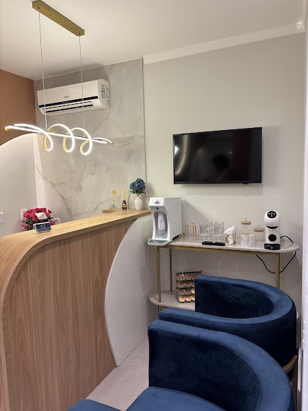 Foto 3 de Dra. Lara Monteiro | Dentista em Icaraí | Endodontia, Prótese e Clinica geral
