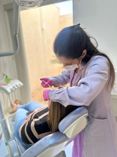 Foto 3 de Dra Larissa Almeida | Cirurgiã Dentista em São José do Rio Preto
