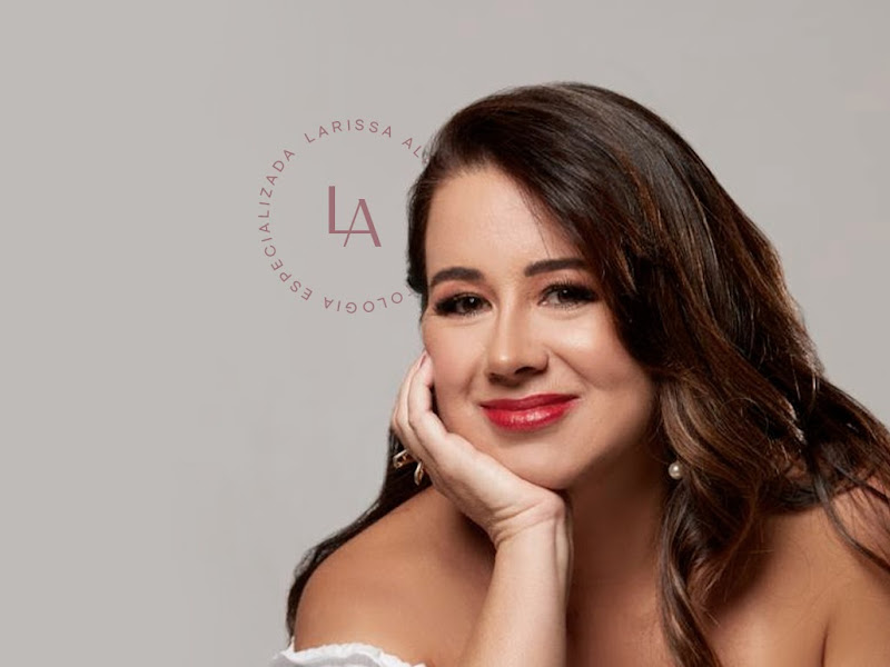 Foto de Dra. Larissa Almeida Odontologia