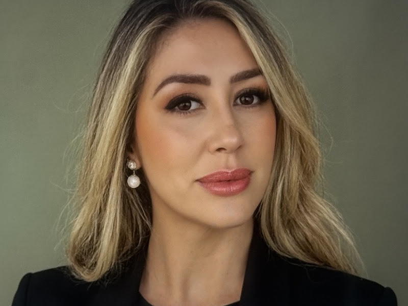 Foto 8 de Dra Larissa Avelino SOUSAS| Lentes | Facetas | Implantes | Invisalign | DENTISTA