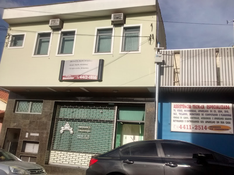 Foto 9 de Dra Larissa Avelino SOUSAS| Lentes | Facetas | Implantes | Invisalign | DENTISTA