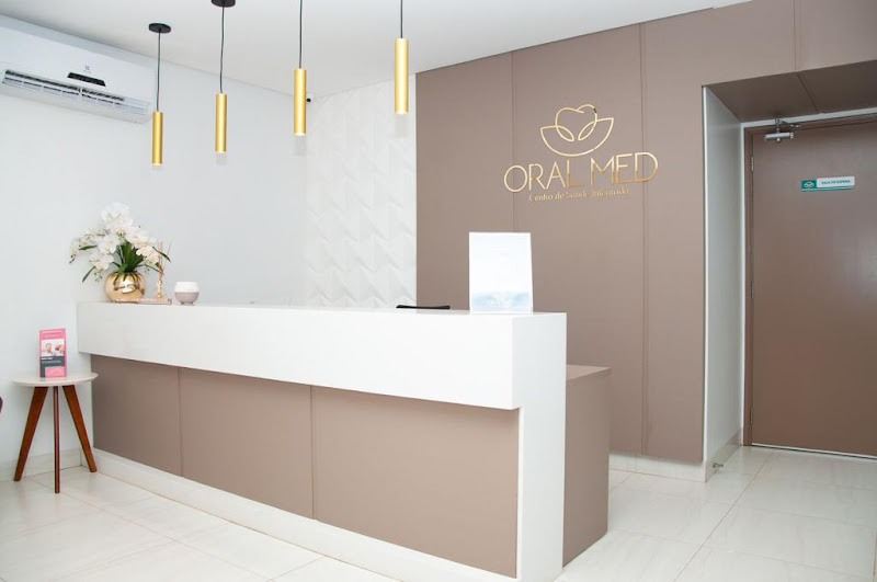 Foto 2 de Dra Larissa Barbosa - Dentista em Rio Verde | Adulto | Infantil | TEA | SEDAÇÃO