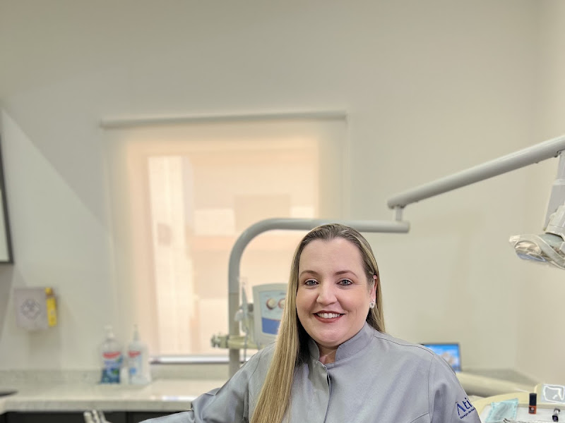 Foto de Dra. Larissa Belotserkovets | Periodontista