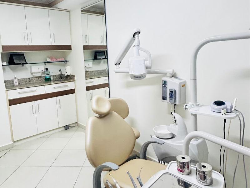 Foto 2 de Dra Larissa Carvalho Endodontia Especializada