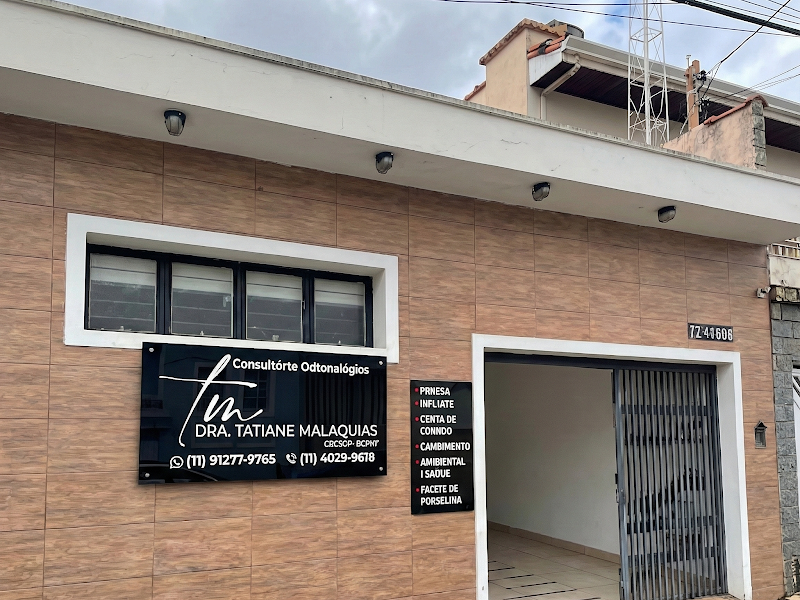 Foto 3 de Dra. Larissa Constantino - Cirurgiã Dentista