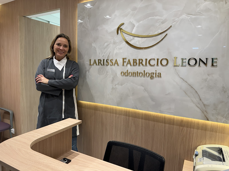 Foto 3 de Dra. Larissa Fabricio Leone