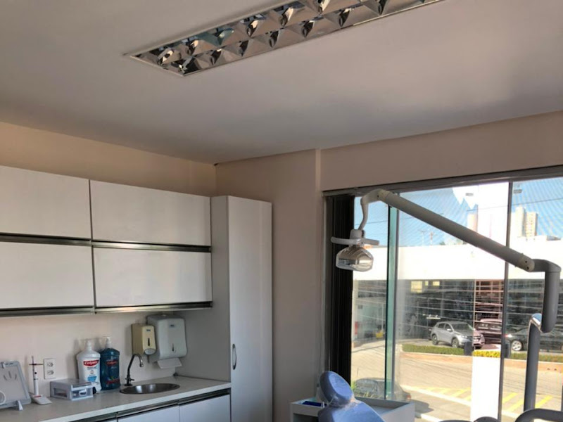 Foto 9 de Dra. Larissa Ketelen | Odontologia estética personalizada