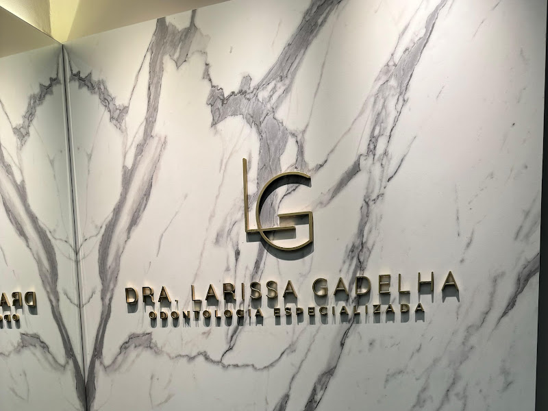 Foto 10 de Dra. Larissa Ketelen | Odontologia estética personalizada