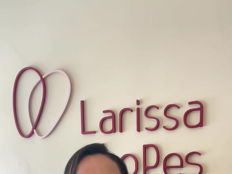 Foto de Dra Larissa Lopes - Odontologia