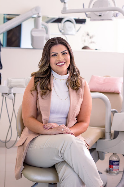 Foto 2 de Dra. Larissa Maria | Dentista