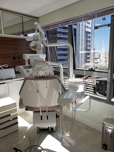 Foto 2 de Dra Larissa Martins cirurgiã-dentista