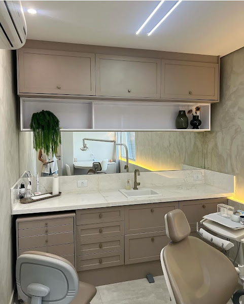 Foto 2 de Dra. Larissa Queiroz - Odontopediatra