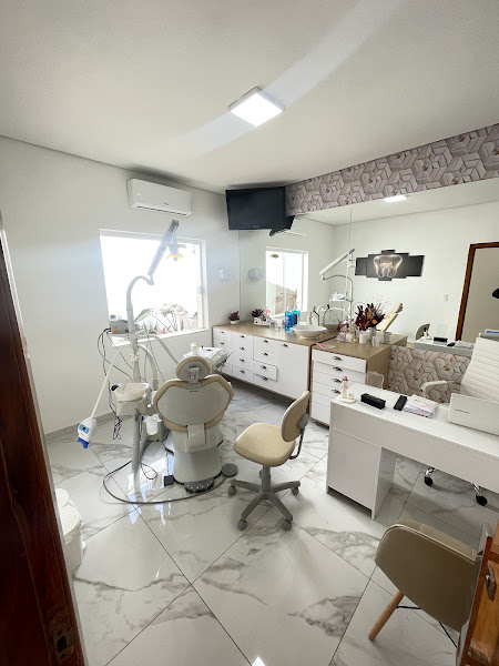 Foto 2 de Dra Larissa Silva - Dentista