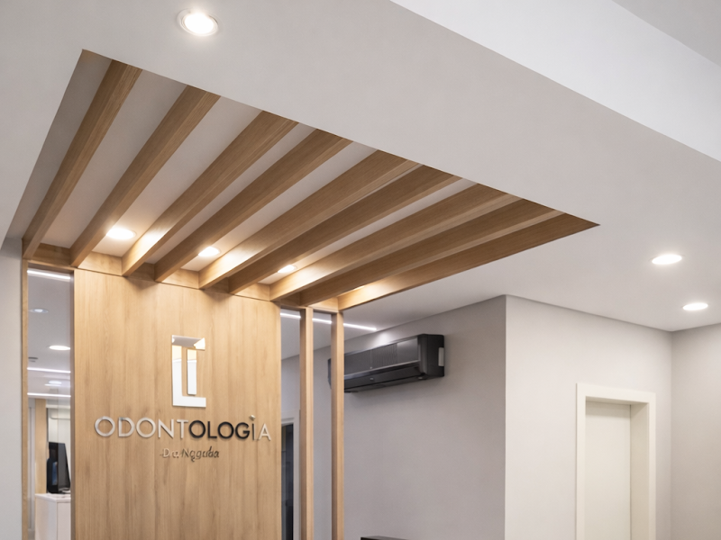 Foto 2 de Dra Larissa Tarnoschi