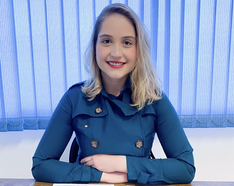 Foto 2 de Dra Larissa Voltan Nery