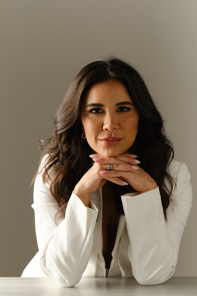 Foto 2 de Dra Larissa Zarjitsky - Harmonização Facial e Odontologia Estetica