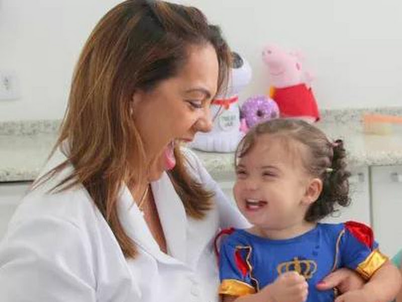 Foto 2 de Dra. Laryssa Coutinho - Odontopediatra