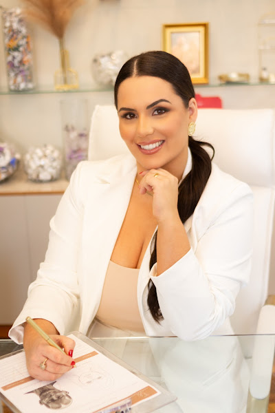 Foto 2 de Dra Laura Gill - Referência em Harmonização Facial e Botox em Rio Grande