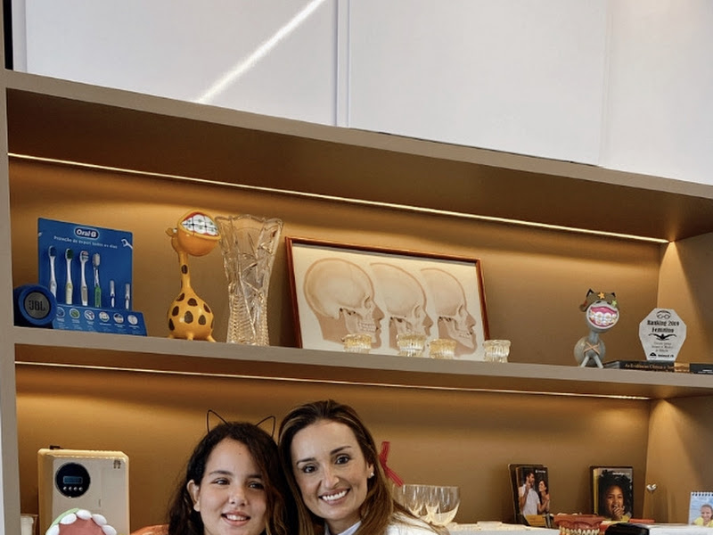 Dra Laura - Ortodontia Infantil ,Teens e Ronco Adultos