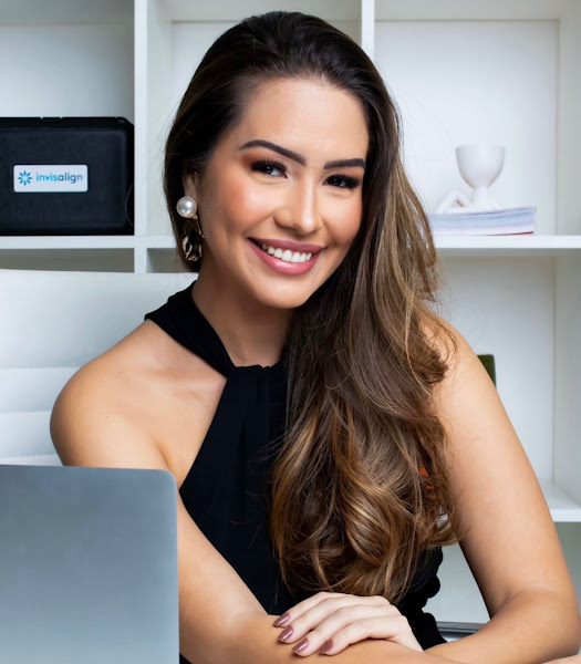 Foto 2 de Dra. Layse Sena - Dentista